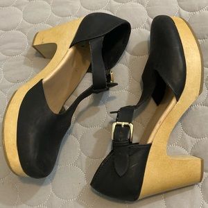 Black wood look platform shoes Mary Jane style size 9